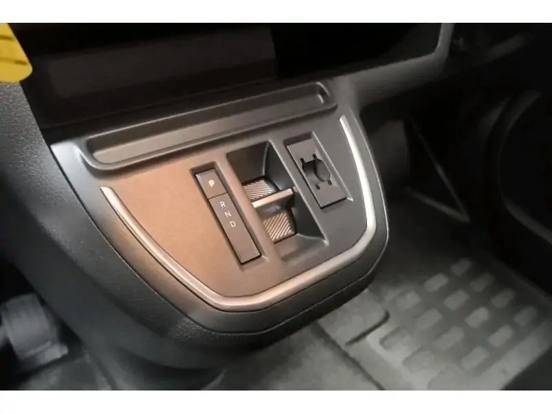 VEHICLE__CONDITION_SERVICE Peugeot Expert Dubbele Cabine 180Pk EAT8 BLACK 15