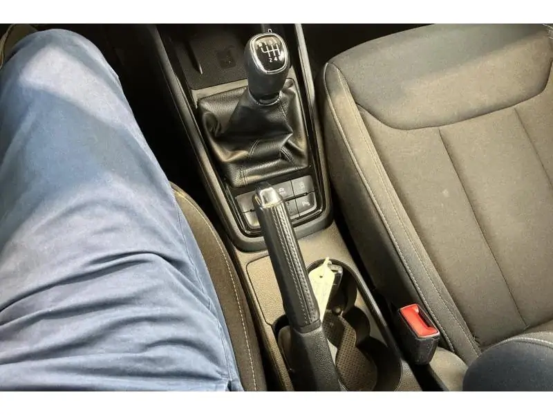 Occasion Skoda Kamiq Berline MANUAL BLACK 16