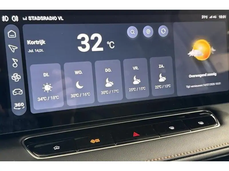 VEHICLE__CONDITION_SERVICE MG HS LUXURY HYBRID+ SILVER 33