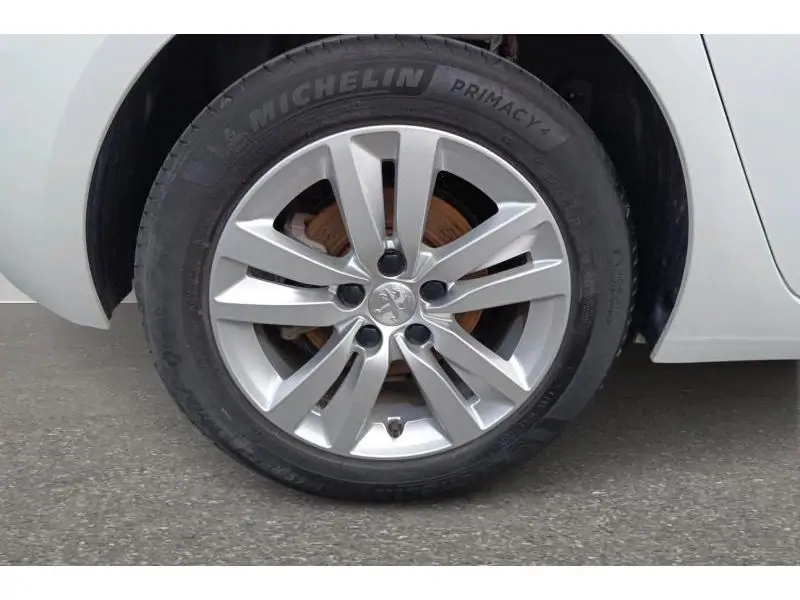 Occasion Peugeot 308 II Active Pack WHITE 20