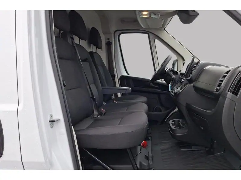 VEHICLE__CONDITION_SERVICE Peugeot Boxer 435 L3H2 140 3T trekvermogen WHITE 8