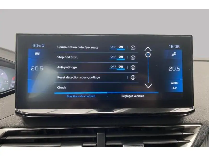 Occasion Peugeot 3008 Allure GREY 29