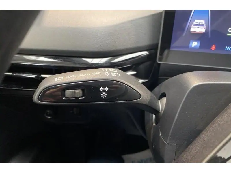 Occasion MG MG4 STANDARD 51 kWh WHITE 23