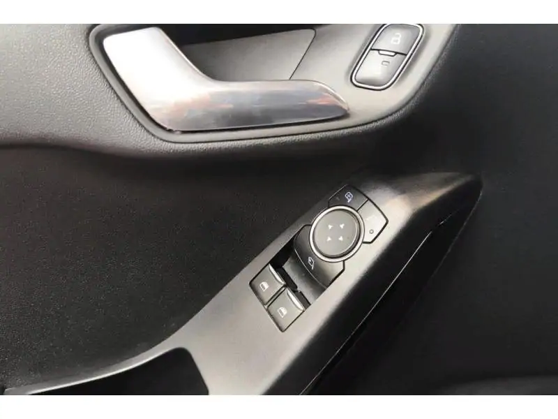 Occasion Ford Fiesta Business BLUE 17