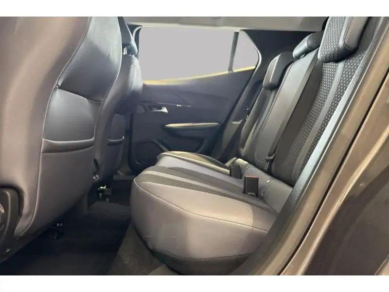 Occasion Peugeot 2008 Allure 1.2 benz 130 GREY 18