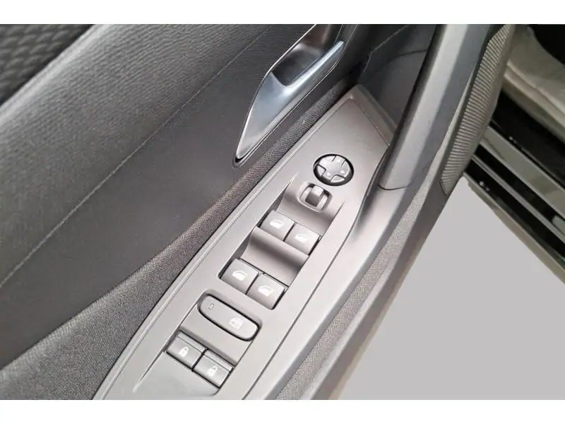 VEHICLE__CONDITION_SERVICE Peugeot 308 SW STYLE Hybrid 145 e-DSC6 BLACK 17