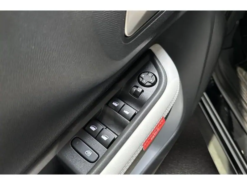 VEHICLE__CONDITION_SERVICE Citroen C3 1.2 Turbo MAX BLACK 17