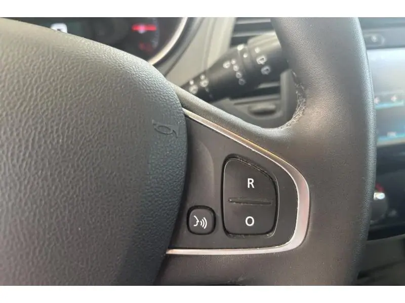 Occasion Renault Captur Berline 0.9 MANUAL GREY 26