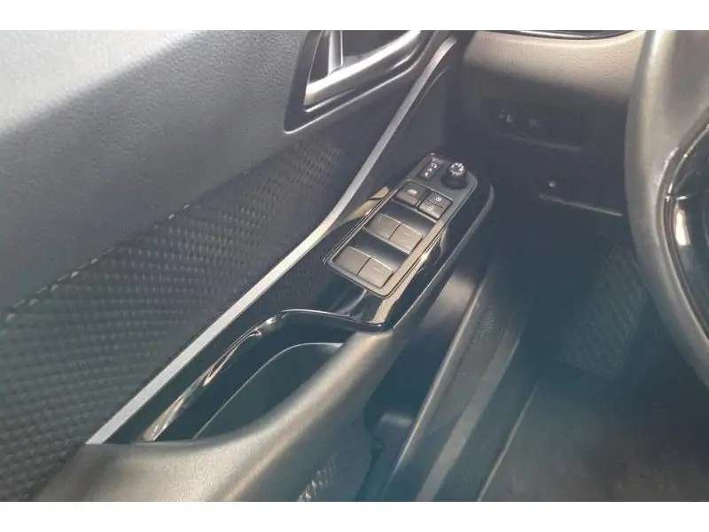 Occasion Toyota C-HR SUV Hybride non-rechargeable CVT GREY 21