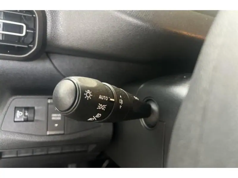 VEHICLE__CONDITION_SERVICE Peugeot Partner STANDARD LIGHT WHITE 28