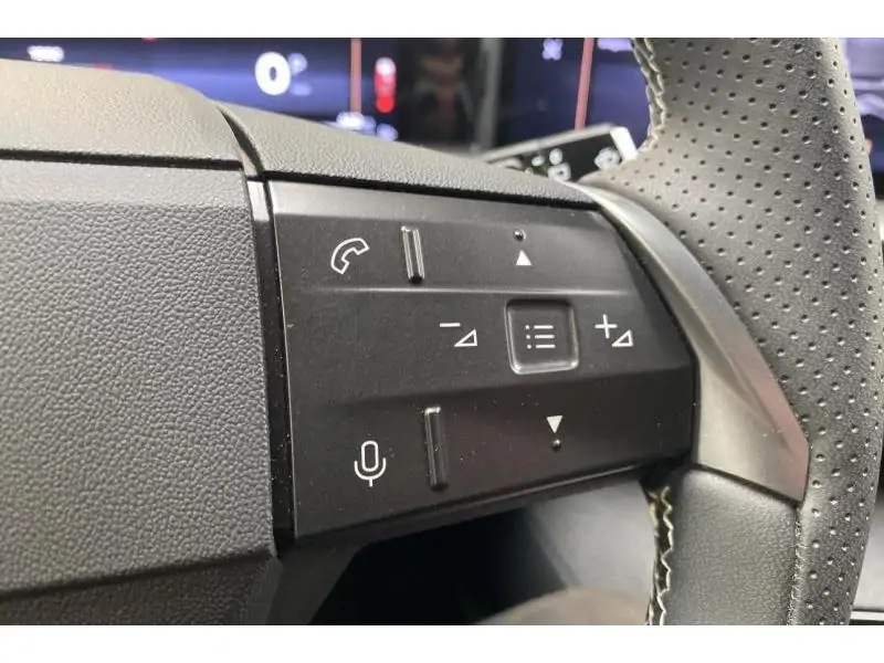 VEHICLE__CONDITION_SERVICE Opel Grandland GS *Dispo SEPT25 GREY 24