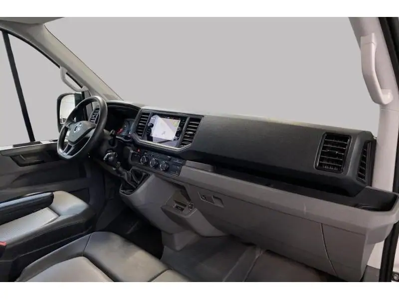 Occasion Volkswagen Crafter Fourgon WHITE 2