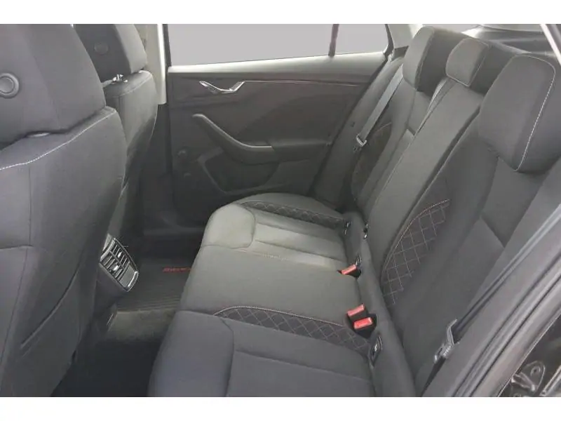 Occasion Skoda Kamiq SUV MANUAL BLACK 18