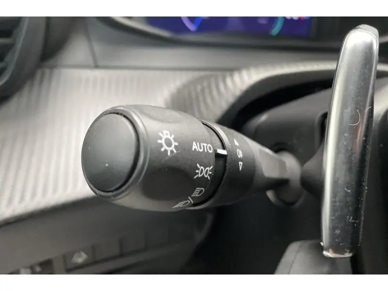 Occasion Peugeot 208 Allure Hybrid GREY 23