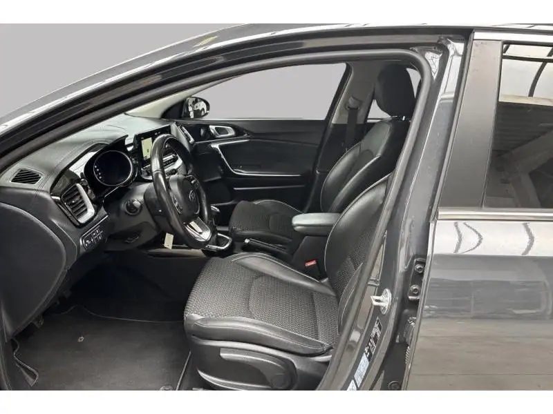 Occasion Kia Ceed Sportswagon Break MANUAL GREY 10