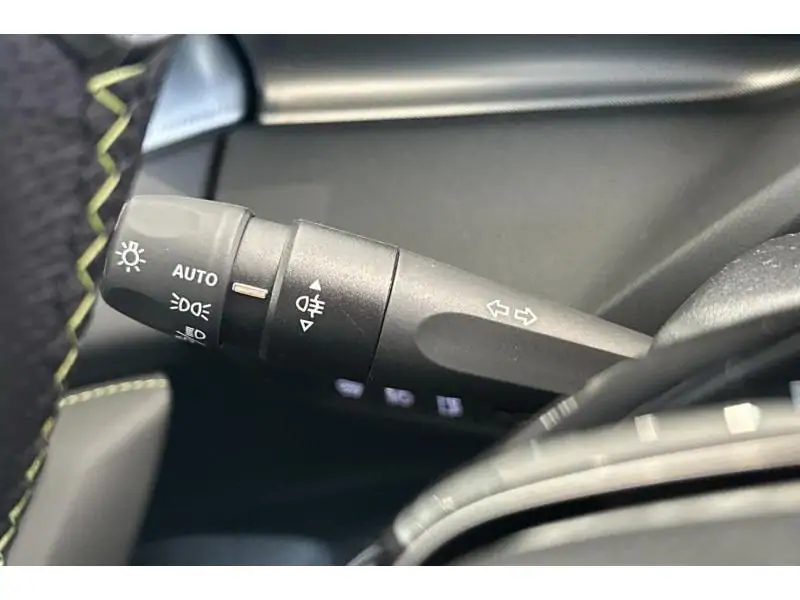 VEHICLE__CONDITION_SERVICE Peugeot 308 GT 1.6 Plug-in Hybrid 180 pk WHITE 24