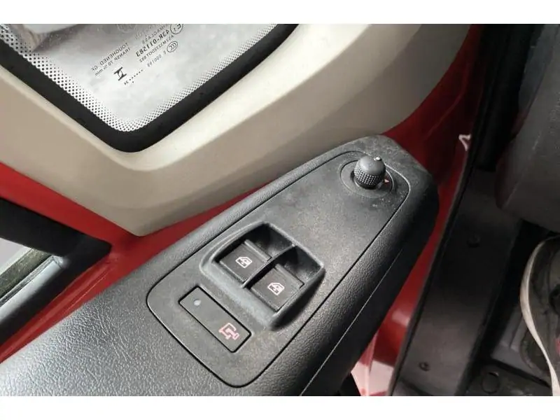 VEHICLE__CONDITION_SERVICE Opel Movano FOURGON L2H2 RED 17