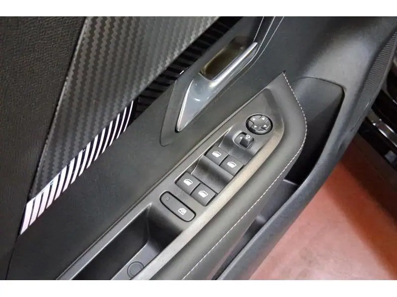 Démo Peugeot 208 ENVY BLACK 17