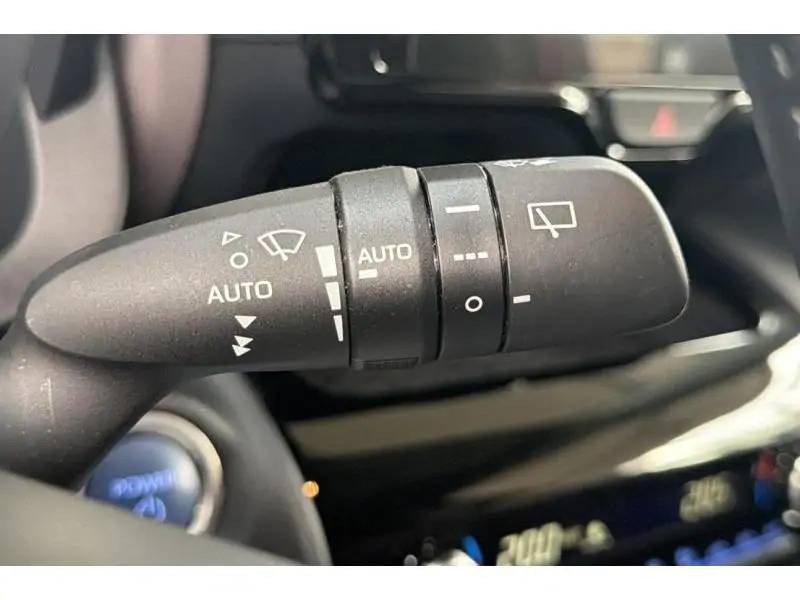 Occasion Toyota Yaris Cross Cross HYBRID RED 26