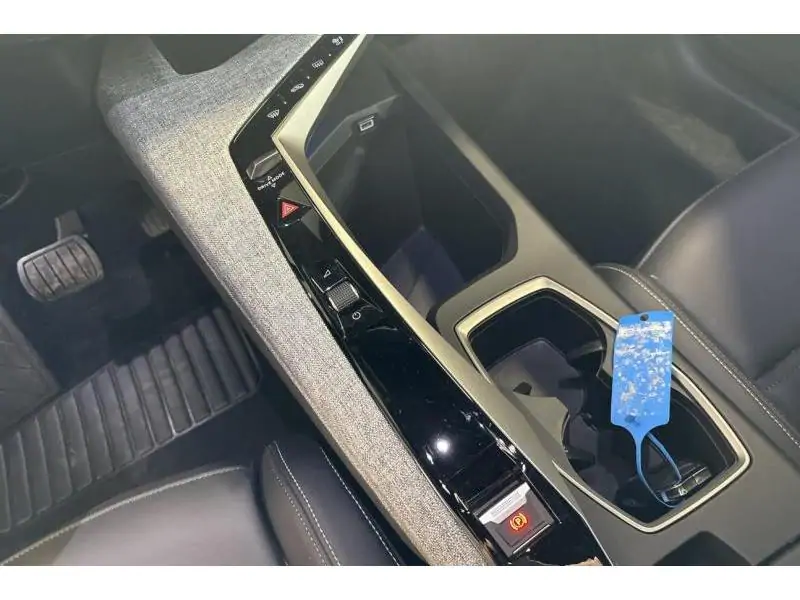 VEHICLE__CONDITION_SERVICE Peugeot 5008 ALLURE GREY 14