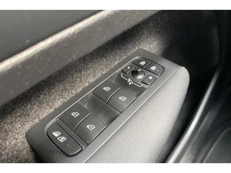 Occasion Volvo XC40 T2 *Automaat* MicroHY GPS Détecteurs BLACK 17