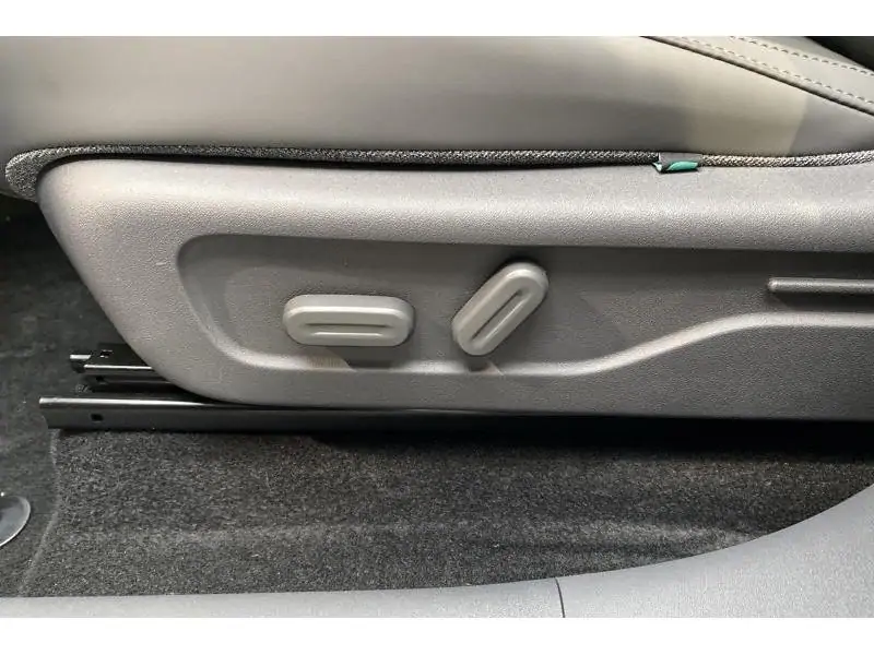 VEHICLE__CONDITION_SERVICE Leapmotor B10 DESIGN BLUE 23