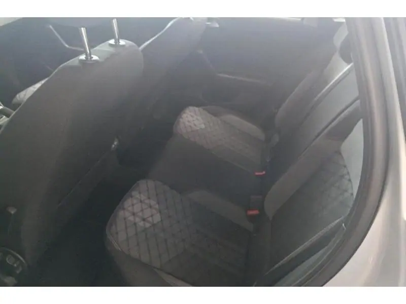 Occasion Volkswagen Taigo R-Line 1.0 TSI 115 pk GREY 18
