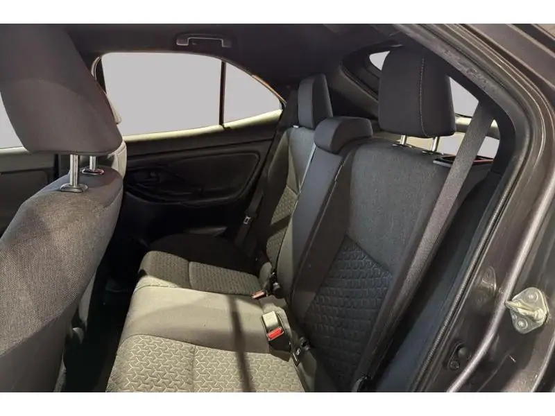 Occasion Toyota Yaris Cross SUV GREY 18