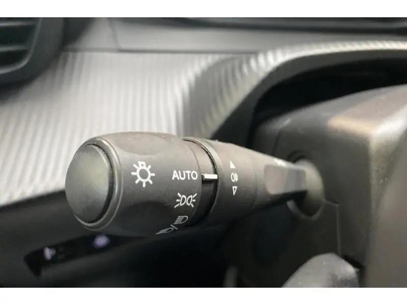 Occasion Peugeot 208 Style GREY 26