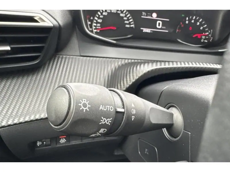 Occasion Peugeot 208 Allure GREY 23