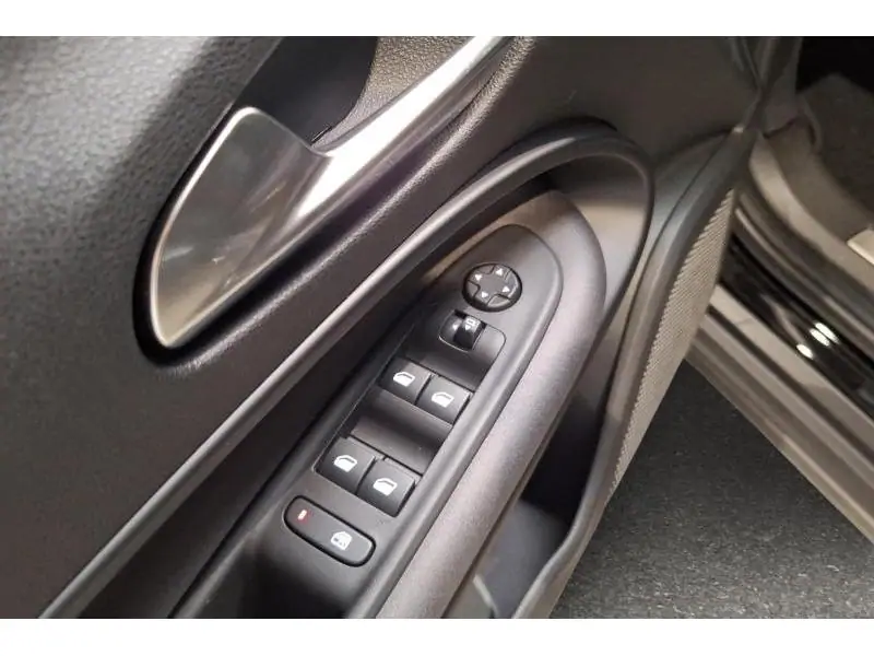 VEHICLE__CONDITION_SERVICE Alfa Romeo Junior Ibrida Speciale BLACK 17