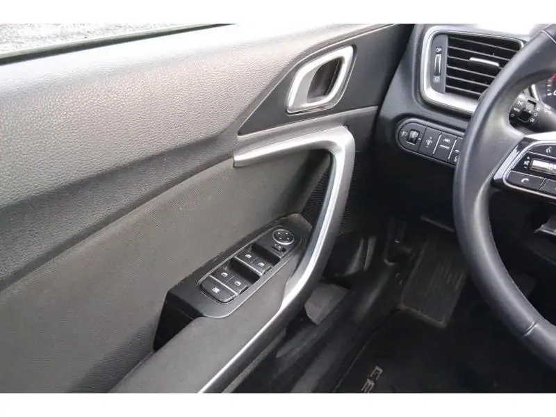 Occasion Kia Ceed Sportswagon & Pro /Pro WHITE 17