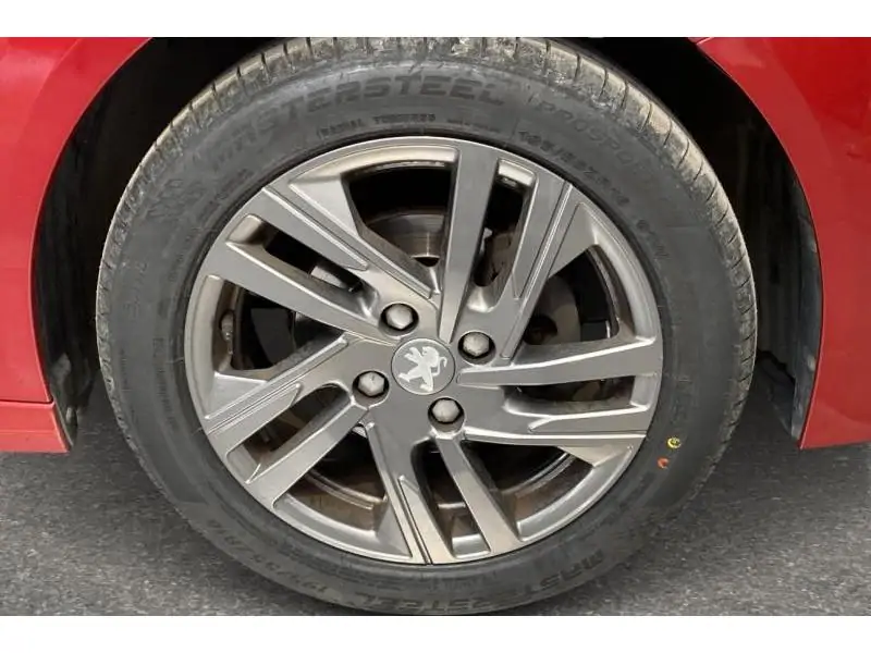 Occasion Peugeot 208 Style RED 22