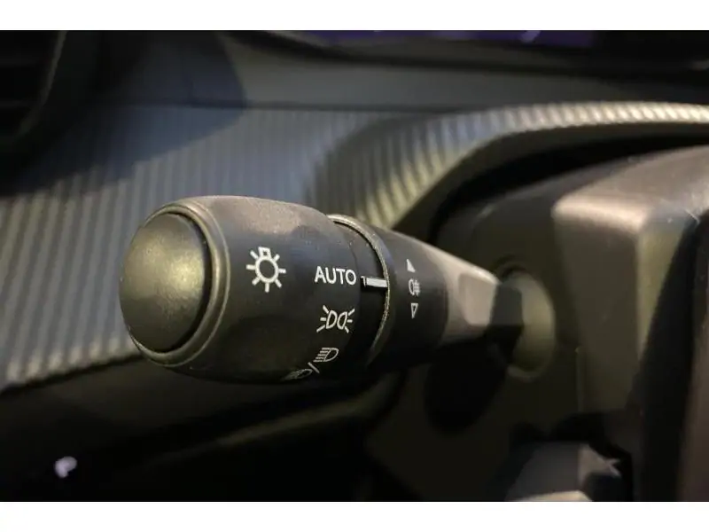 Occasion Peugeot 2008 II Allure GREY 23