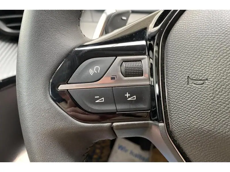 Occasion Peugeot 208 Allure Hybrid BLACK 21