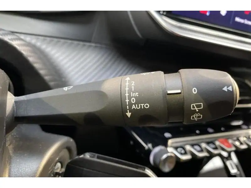 Occasion Peugeot 2008 II Allure RED 25