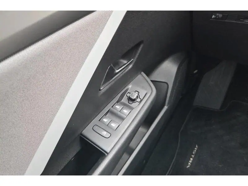 Occasie Opel Astra EDITION GREY 17