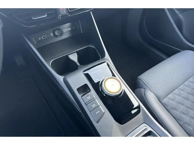 VEHICLE__CONDITION_SERVICE MG MG3 HYBRID+ LUXURY 194 pk GREY 16