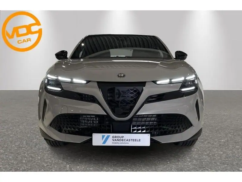 VEHICLE__CONDITION_SERVICE Alfa Romeo Junior Ibrida My25 Speciale 1.2 Hybrid 145 Edct6 BEIGE 5