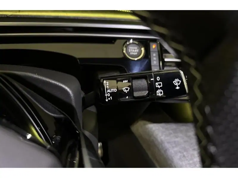 Démo Peugeot 5008 First Ed GT Hybrid 145 e-DCS6 7pl GREY 27