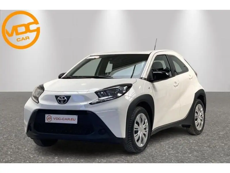 Occasion Toyota Aygo X Berline CVT WHITE 1