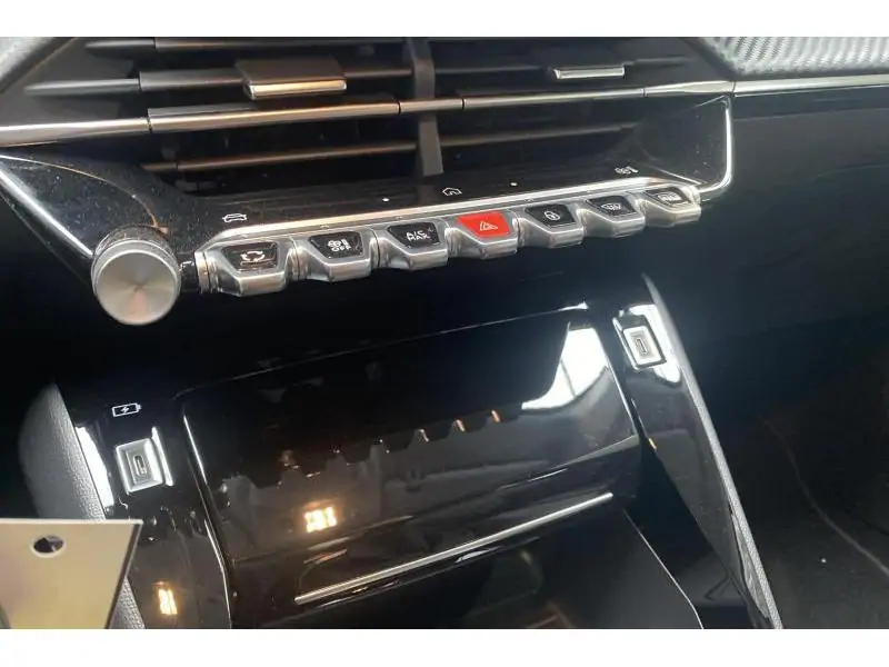 VEHICLE__CONDITION_SERVICE Peugeot 208 ENVY BLUE 32