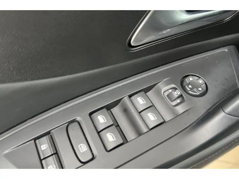 VEHICLE__CONDITION_SERVICE Peugeot 308 SW ALLURE GREY 17