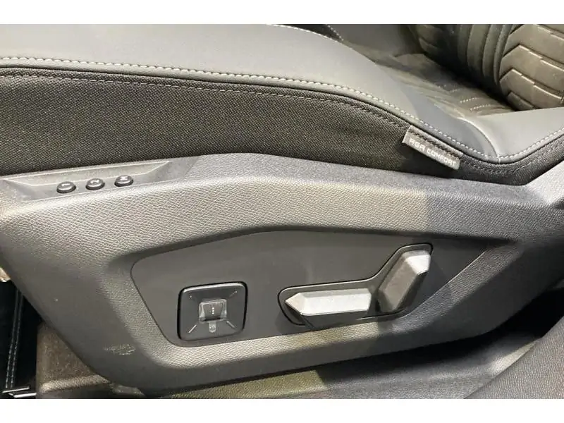 VEHICLE__CONDITION_SERVICE Peugeot 5008 GT GREY 22