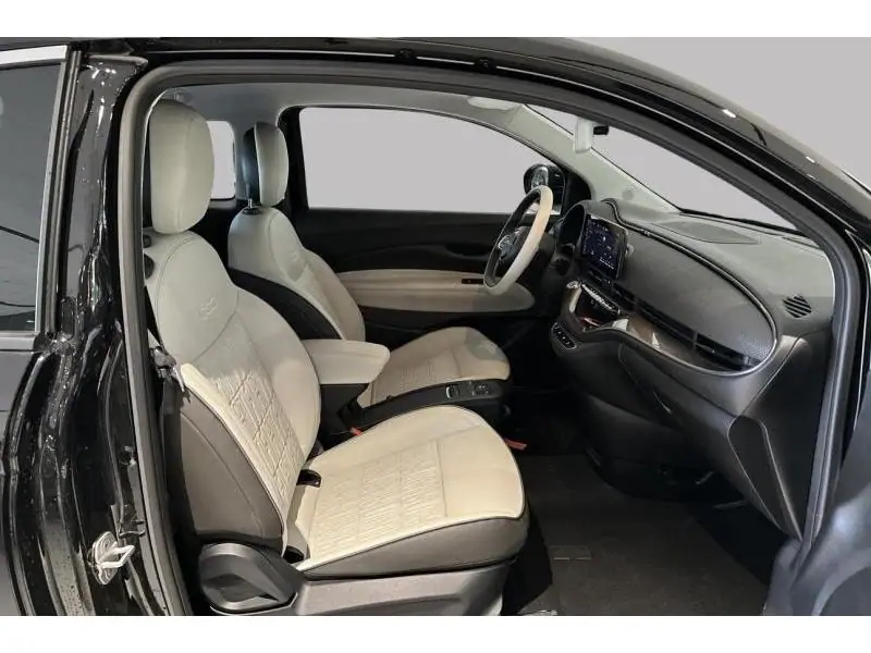 VEHICLE__CONDITION_SERVICE Fiat 500e CABRIO LA PRIMA BLACK 8
