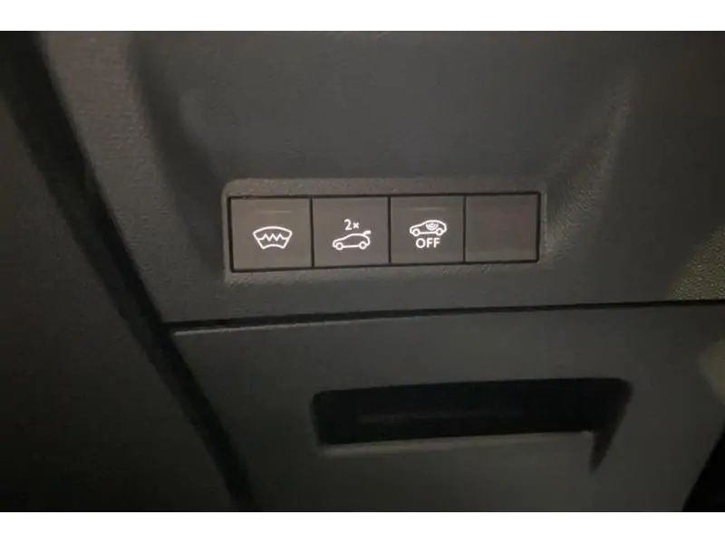 Occasion Peugeot 3008 e- GT BLUE 27