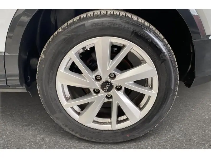 Occasion Audi Q2 Advanced * Caméra de recul GPS WHITE 20