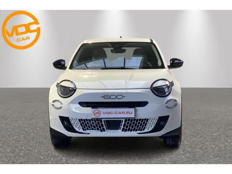 VEHICLE__CONDITION_SERVICE Fiat 600 LA PRIMA WHITE 6