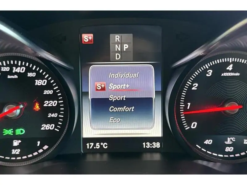 Occasion Mercedes-Benz C 180 AMG Line BLACK 25