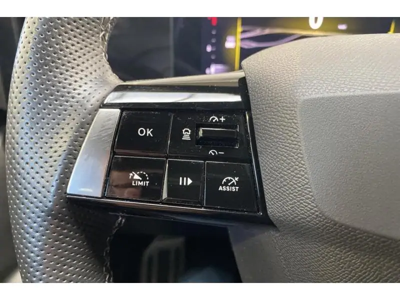 Occasion Opel Astra Ultimate YELLOW 23